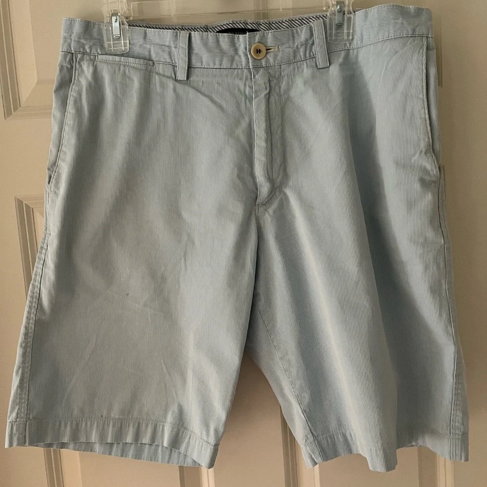 Men’s Banana Republic textured shorts